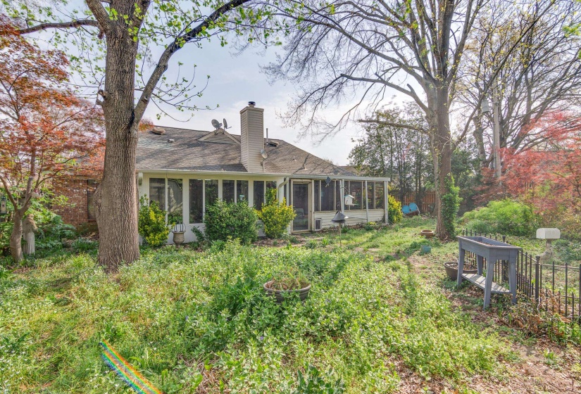 765 PECAN GARDENS CIR, Memphis, Tennessee 38122, 3 Bedrooms Bedrooms, 6 Rooms Rooms,2 BathroomsBathrooms,Residential,For Sale,PECAN GARDENS,10218001