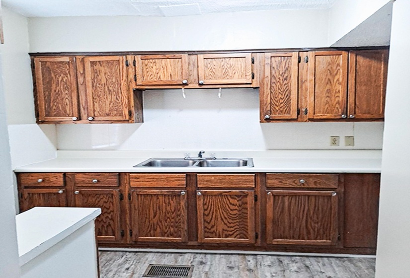 1740 BROWN AVE, Memphis, Tennessee 38107, 2 Bedrooms Bedrooms, 8 Rooms Rooms,1 BathroomBathrooms,Residential,For Sale,BROWN,10218008