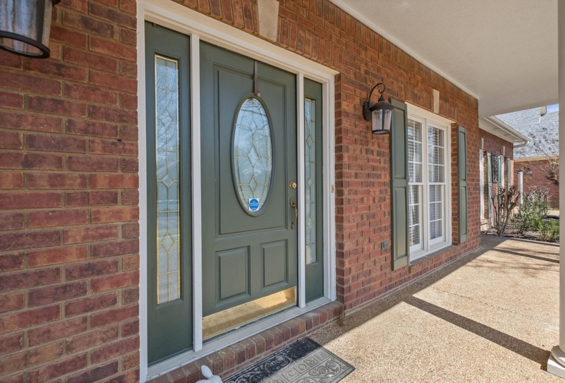 428 ESTANAULA RD, Collierville, Tennessee 38017, 4 Bedrooms Bedrooms, 8 Rooms Rooms,3 BathroomsBathrooms,Residential,For Sale,ESTANAULA,10218011