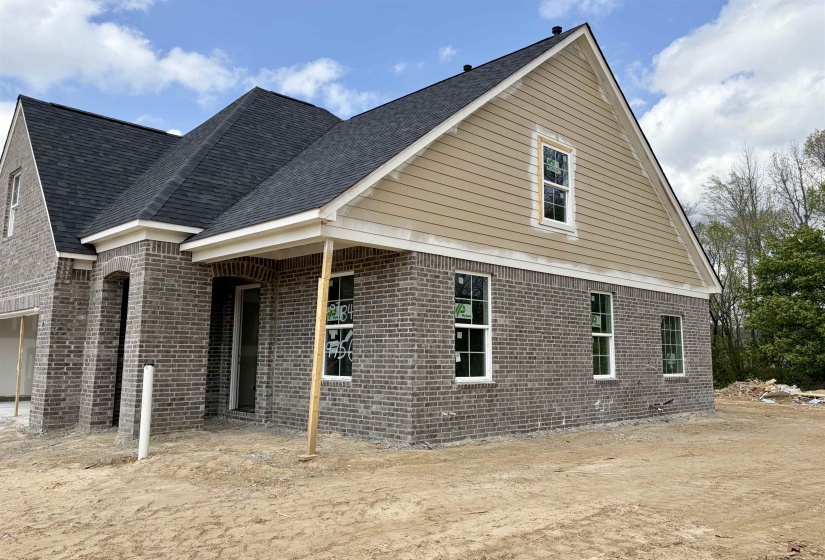 9756 BLOOMINGTON CIR, Unincorporated, Tennessee 38018, 5 Bedrooms Bedrooms, 7 Rooms Rooms,2.1 BathroomsBathrooms,Residential,For Sale,BLOOMINGTON,10218023