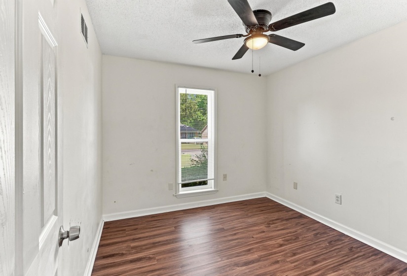 580 BLACKHAWK RD, Memphis, Tennessee 38109, 3 Bedroom Bedrooms, 5 Room Rooms,1 BathroomBathrooms,Residential,For Sale,BLACKHAWK,0,10218034
