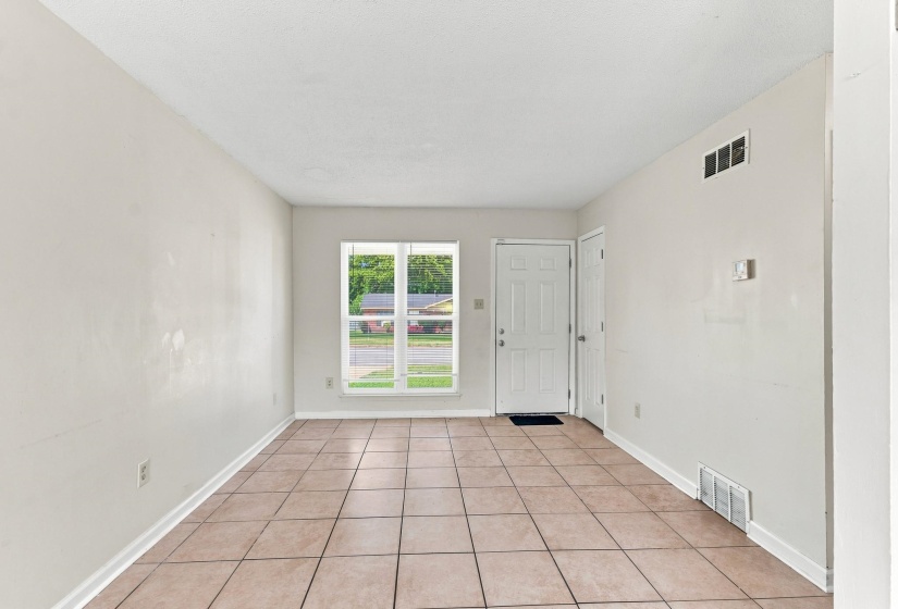 580 BLACKHAWK RD, Memphis, Tennessee 38109, 3 Bedroom Bedrooms, 5 Room Rooms,1 BathroomBathrooms,Residential,For Sale,BLACKHAWK,0,10218034