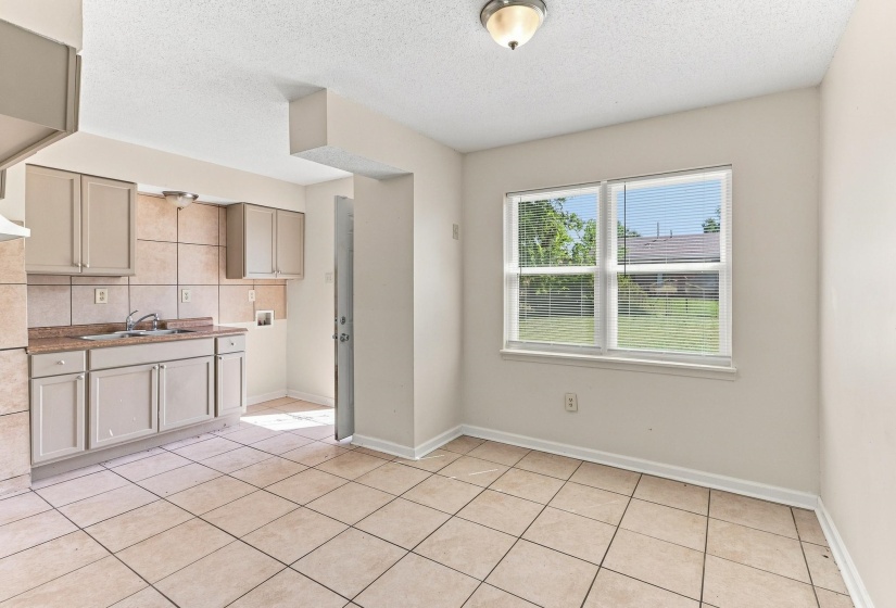580 BLACKHAWK RD, Memphis, Tennessee 38109, 3 Bedroom Bedrooms, 5 Room Rooms,1 BathroomBathrooms,Residential,For Sale,BLACKHAWK,0,10218034
