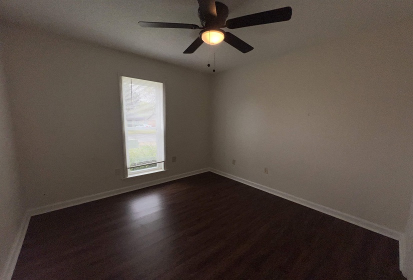 580 BLACKHAWK RD, Memphis, Tennessee 38109, 3 Bedrooms Bedrooms, 5 Rooms Rooms,1 BathroomBathrooms,Residential,For Sale,BLACKHAWK,10218034