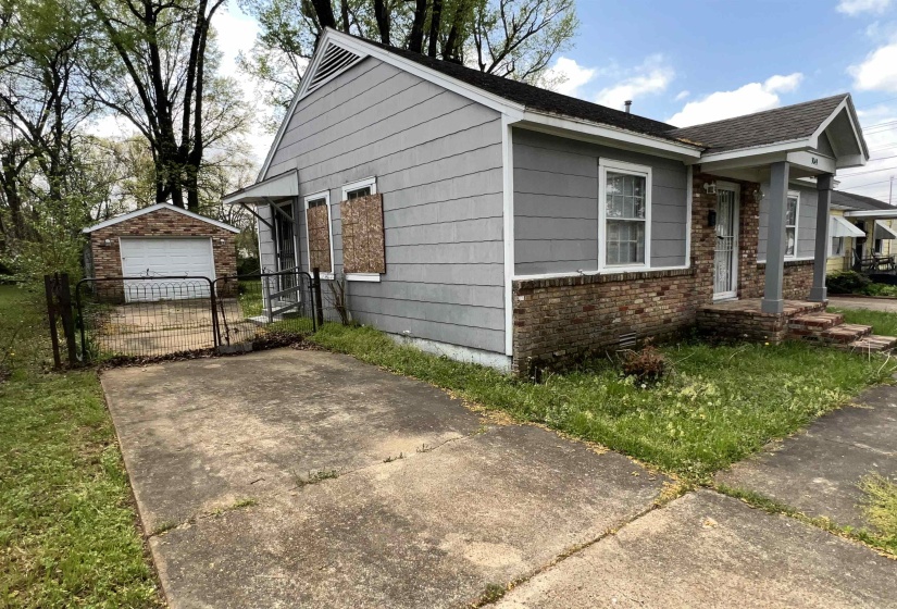 3043 COLEMAN AVE, Memphis, Tennessee 38112, 2 Bedroom Bedrooms, 4 Room Rooms,1 BathroomBathrooms,Residential,For Sale,COLEMAN,0,10218048