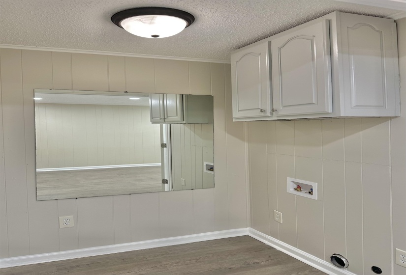 141 WHITE STATION RD, Memphis, Tennessee 38117, 3 Bedrooms Bedrooms, 6 Rooms Rooms,2 BathroomsBathrooms,Residential,For Sale,WHITE STATION,10218049