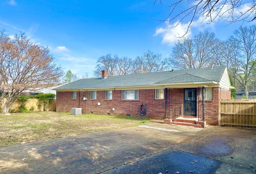 141 WHITE STATION RD, Memphis, Tennessee 38117, 3 Bedrooms Bedrooms, 6 Rooms Rooms,2 BathroomsBathrooms,Residential,For Sale,WHITE STATION,10218049