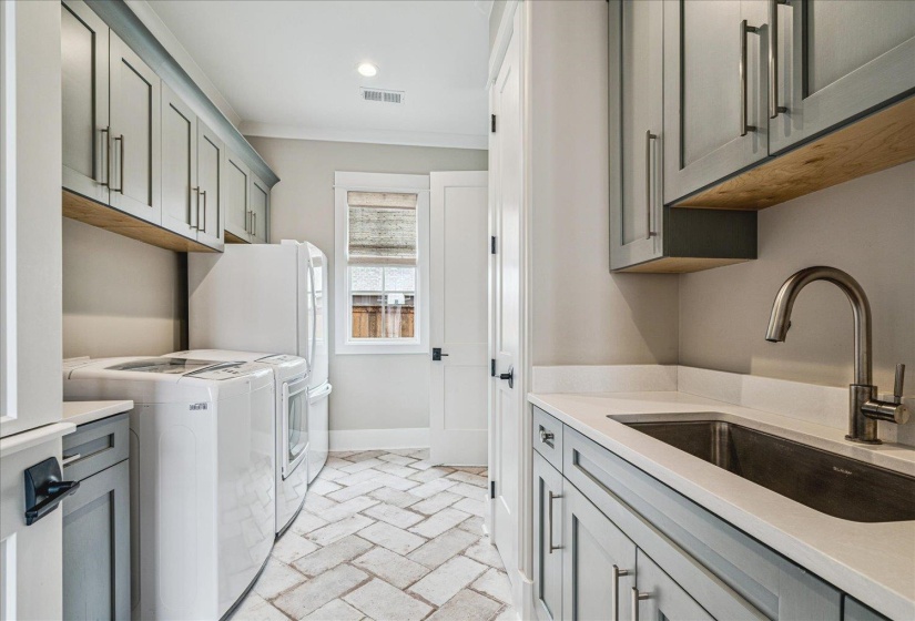 3149 CHAPEL WOODS CV, Germantown, Tennessee 38139, 5 Bedrooms Bedrooms, 11 Rooms Rooms,5.1 BathroomsBathrooms,Residential,For Sale,CHAPEL WOODS,10218051