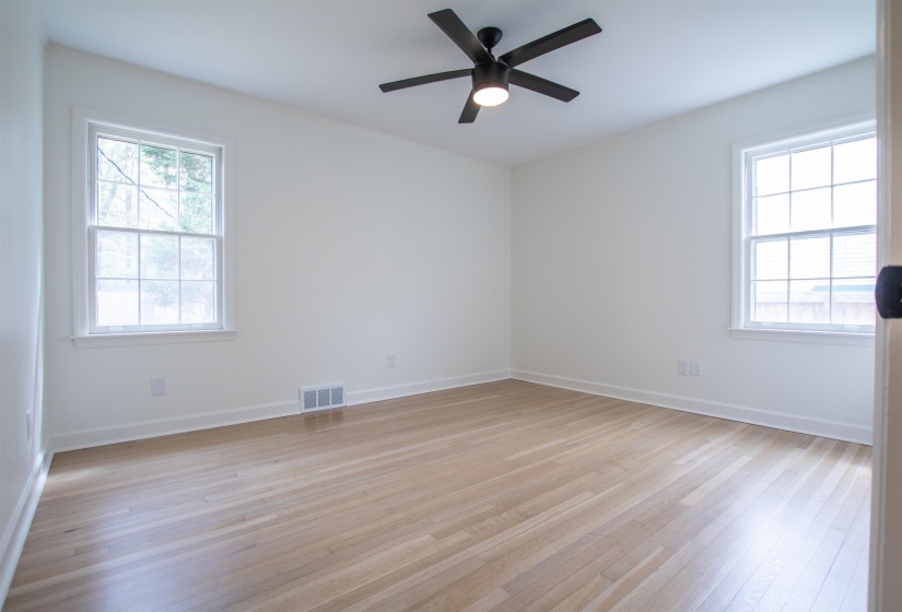 5483 BRANTFORD RD, Memphis, Tennessee 38120, 3 Bedrooms Bedrooms, 7 Rooms Rooms,2 BathroomsBathrooms,Residential,For Sale,BRANTFORD,10218068