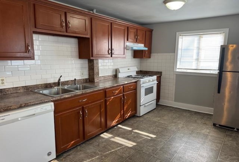 1515 MADISON AVE, Memphis, Tennessee 38104, 6 Bedroom Bedrooms, 11 Room Rooms,5 BathroomBathrooms,Residential,For Sale,MADISON,0,10218072