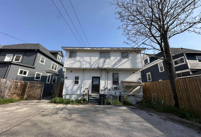 1515 MADISON AVE, Memphis, Tennessee 38104, 6 Bedroom Bedrooms, 11 Room Rooms,5 BathroomBathrooms,Residential,For Sale,MADISON,0,10218072