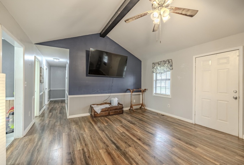 235 PARKVIEW DR, Savannah, Tennessee 38372, 3 Bedrooms Bedrooms, 7 Rooms Rooms,2 BathroomsBathrooms,Residential,For Sale,PARKVIEW,10218081