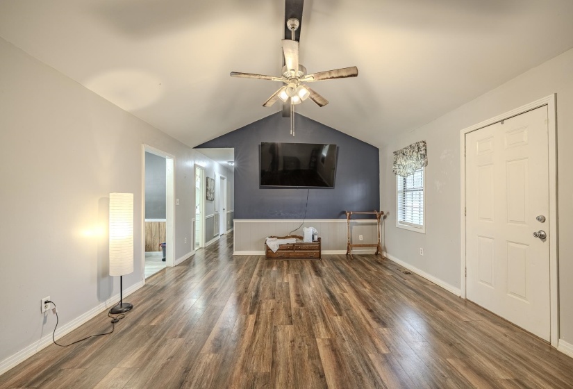 235 PARKVIEW DR, Savannah, Tennessee 38372, 3 Bedrooms Bedrooms, 7 Rooms Rooms,2 BathroomsBathrooms,Residential,For Sale,PARKVIEW,10218081