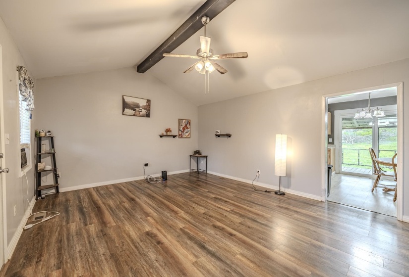 235 PARKVIEW DR, Savannah, Tennessee 38372, 3 Bedrooms Bedrooms, 7 Rooms Rooms,2 BathroomsBathrooms,Residential,For Sale,PARKVIEW,10218081