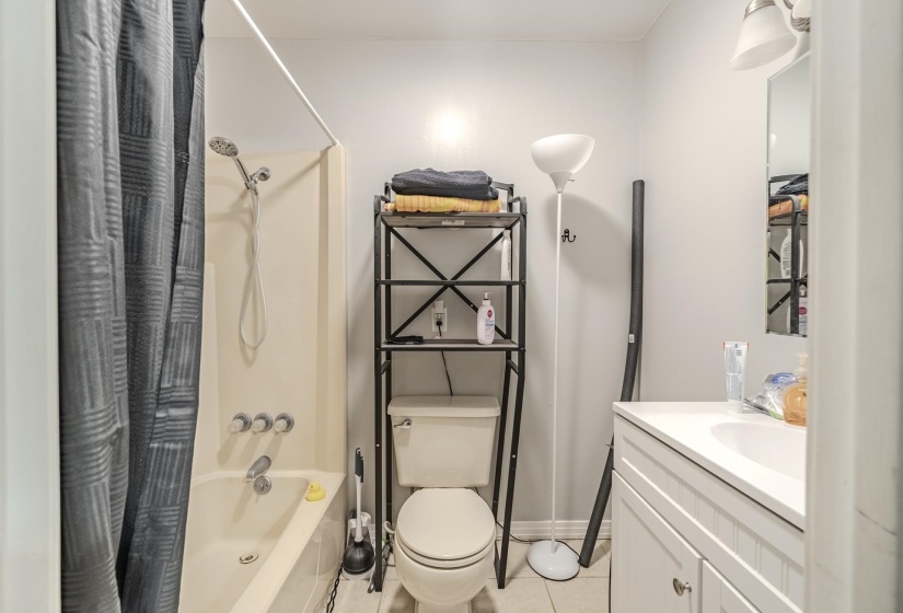 235 PARKVIEW DR, Savannah, Tennessee 38372, 3 Bedrooms Bedrooms, 7 Rooms Rooms,2 BathroomsBathrooms,Residential,For Sale,PARKVIEW,10218081