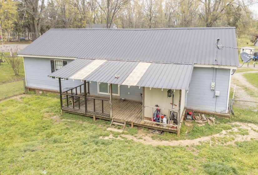 235 PARKVIEW DR, Savannah, Tennessee 38372, 3 Bedrooms Bedrooms, 7 Rooms Rooms,2 BathroomsBathrooms,Residential,For Sale,PARKVIEW,10218081
