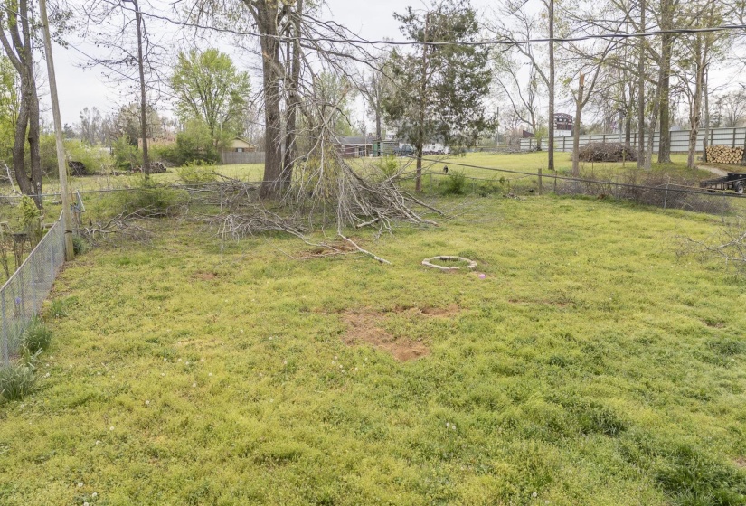 235 PARKVIEW DR, Savannah, Tennessee 38372, 3 Bedrooms Bedrooms, 7 Rooms Rooms,2 BathroomsBathrooms,Residential,For Sale,PARKVIEW,10218081