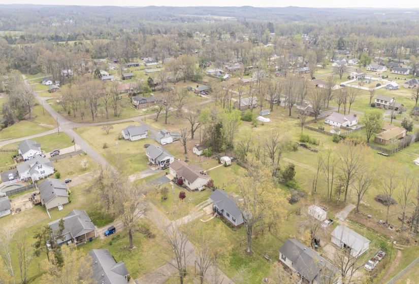 235 PARKVIEW DR, Savannah, Tennessee 38372, 3 Bedrooms Bedrooms, 7 Rooms Rooms,2 BathroomsBathrooms,Residential,For Sale,PARKVIEW,10218081