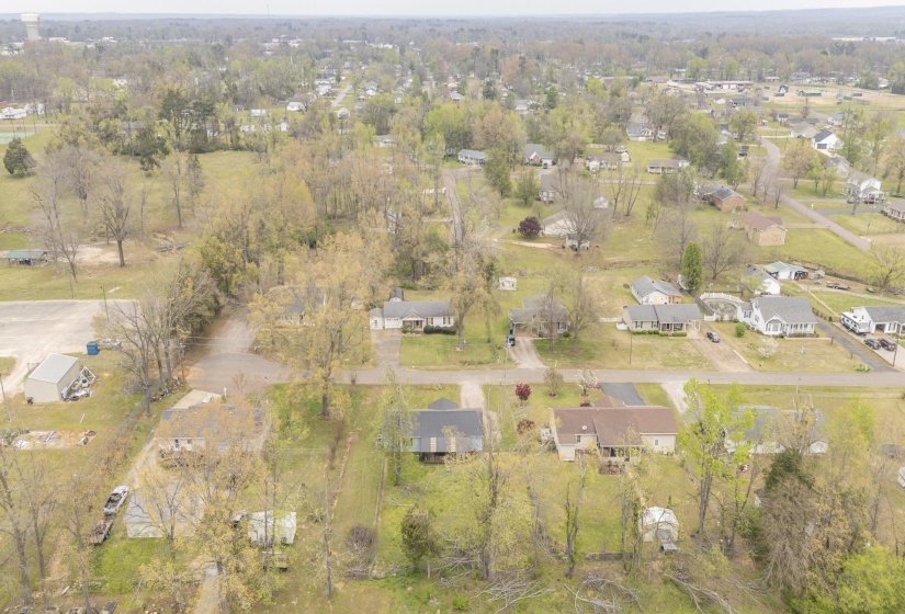 235 PARKVIEW DR, Savannah, Tennessee 38372, 3 Bedrooms Bedrooms, 7 Rooms Rooms,2 BathroomsBathrooms,Residential,For Sale,PARKVIEW,10218081