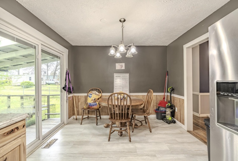 235 PARKVIEW DR, Savannah, Tennessee 38372, 3 Bedrooms Bedrooms, 7 Rooms Rooms,2 BathroomsBathrooms,Residential,For Sale,PARKVIEW,10218081