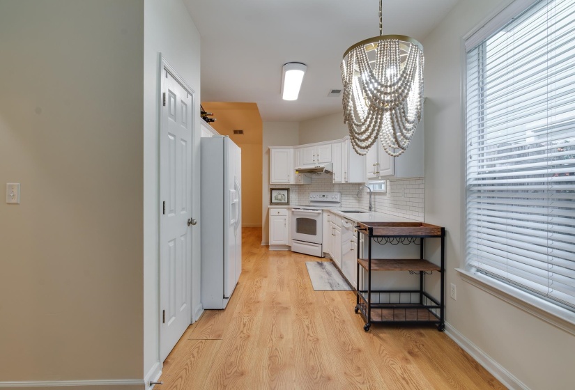 1415 DOWN RIVER DR, Memphis, Tennessee 38103, 4 Bedrooms Bedrooms, 6 Rooms Rooms,2.1 BathroomsBathrooms,Residential,For Sale,DOWN RIVER,10218087