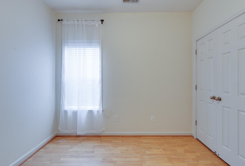 1415 DOWN RIVER DR, Memphis, Tennessee 38103, 4 Bedrooms Bedrooms, 6 Rooms Rooms,2.1 BathroomsBathrooms,Residential,For Sale,DOWN RIVER,10218087