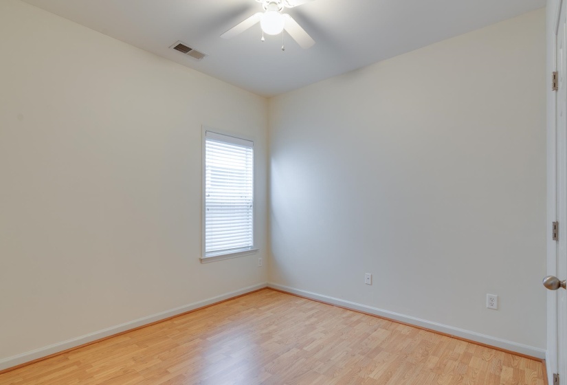1415 DOWN RIVER DR, Memphis, Tennessee 38103, 4 Bedrooms Bedrooms, 6 Rooms Rooms,2.1 BathroomsBathrooms,Residential,For Sale,DOWN RIVER,10218087