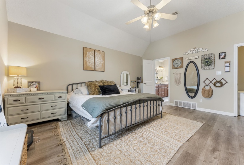 10213 CARLY DR, Lakeland, Tennessee 38002, 4 Bedroom Bedrooms, 8 Room Rooms,2.1 BathroomBathrooms,Residential,For Sale,CARLY,0,10218091