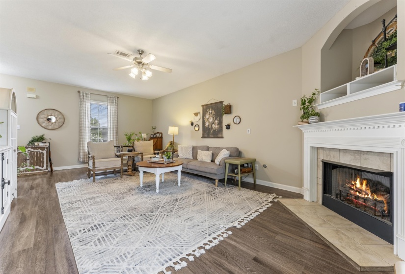 10213 CARLY DR, Lakeland, Tennessee 38002, 4 Bedroom Bedrooms, 8 Room Rooms,2.1 BathroomBathrooms,Residential,For Sale,CARLY,0,10218091