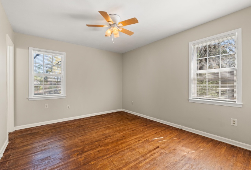 3728 MERRITT ST, Memphis, Tennessee 38128, 3 Bedroom Bedrooms, 6 Room Rooms,2 BathroomBathrooms,Residential,For Sale,MERRITT,0,10218095