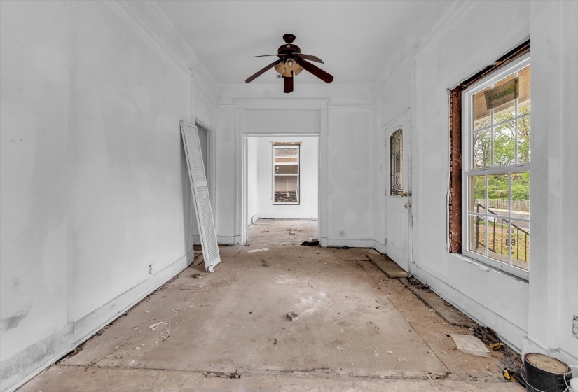 1155 SLEDGE AVE, Memphis, Tennessee 38104, 3 Bedrooms Bedrooms, 5 Rooms Rooms,1.1 BathroomsBathrooms,Residential,For Sale,SLEDGE,10218099