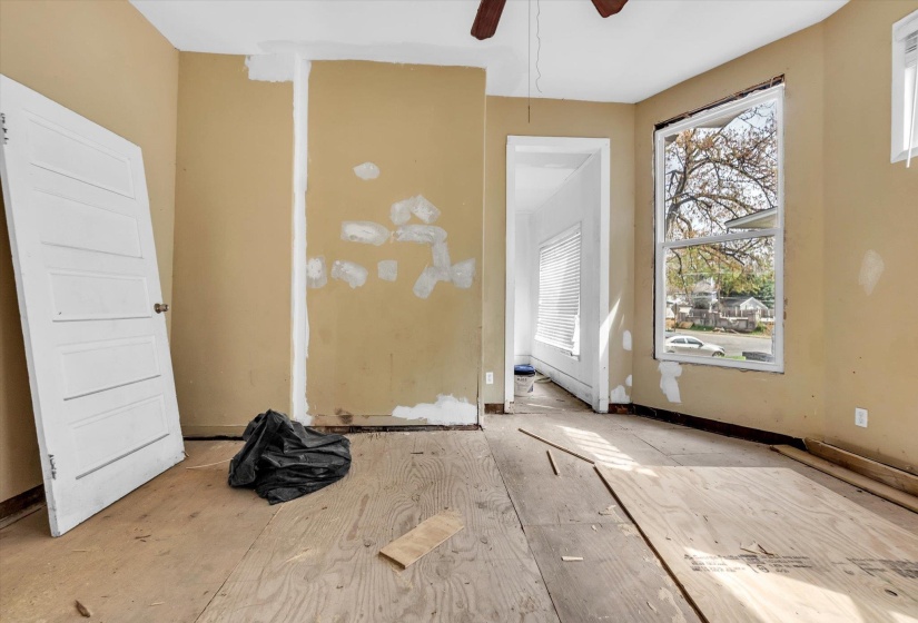 1155 SLEDGE AVE, Memphis, Tennessee 38104, 3 Bedrooms Bedrooms, 5 Rooms Rooms,1.1 BathroomsBathrooms,Residential,For Sale,SLEDGE,10218099