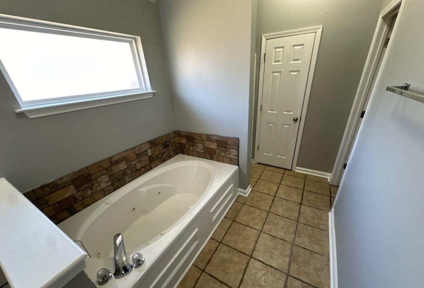 9420 GROVE RD, Cordova, Tennessee 38016, 3 Bedroom Bedrooms, 6 Room Rooms,2.1 BathroomBathrooms,Residential,For Sale,GROVE,0,10218111