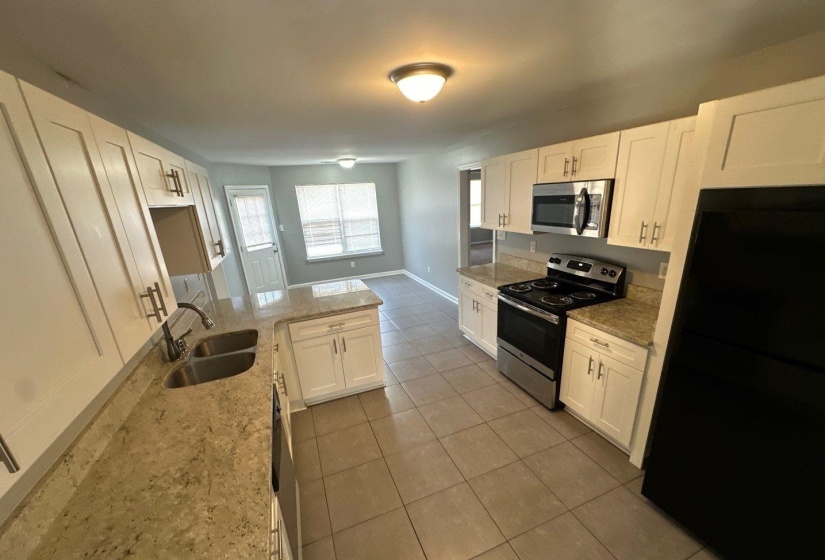 9420 GROVE RD, Cordova, Tennessee 38016, 3 Bedroom Bedrooms, 6 Room Rooms,2.1 BathroomBathrooms,Residential,For Sale,GROVE,0,10218111