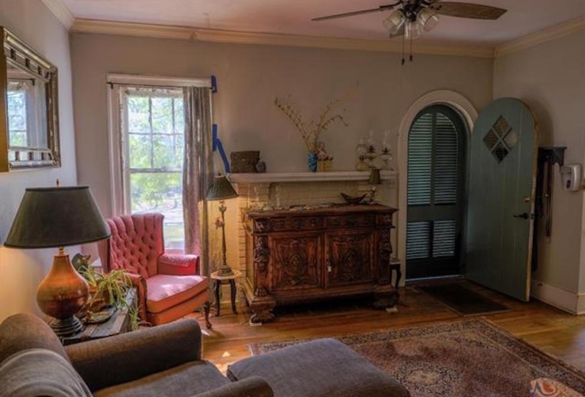 190 70 HWY, Mason, Tennessee 38049, 4 Bedrooms Bedrooms, 8 Rooms Rooms,1.1 BathroomsBathrooms,Residential,For Sale,70,10218123