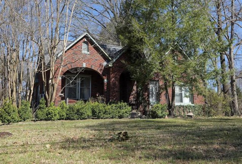 190 70 HWY, Mason, Tennessee 38049, 4 Bedrooms Bedrooms, 8 Rooms Rooms,1.1 BathroomsBathrooms,Residential,For Sale,70,10218123