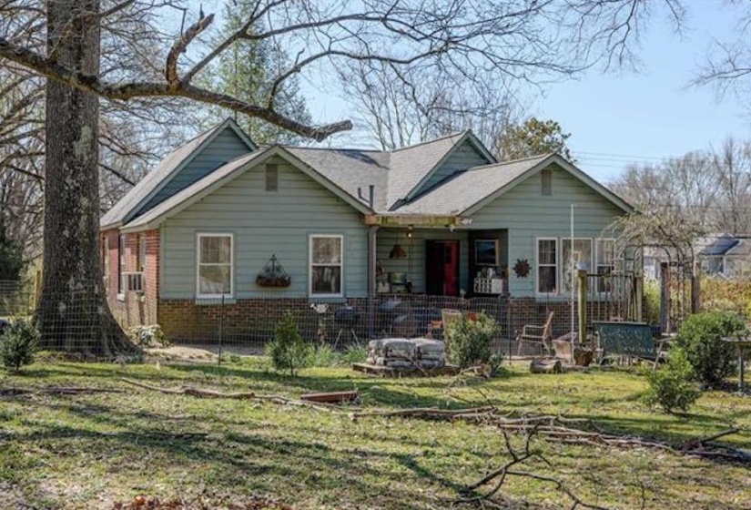 190 70 HWY, Mason, Tennessee 38049, 4 Bedrooms Bedrooms, 8 Rooms Rooms,1.1 BathroomsBathrooms,Residential,For Sale,70,10218123