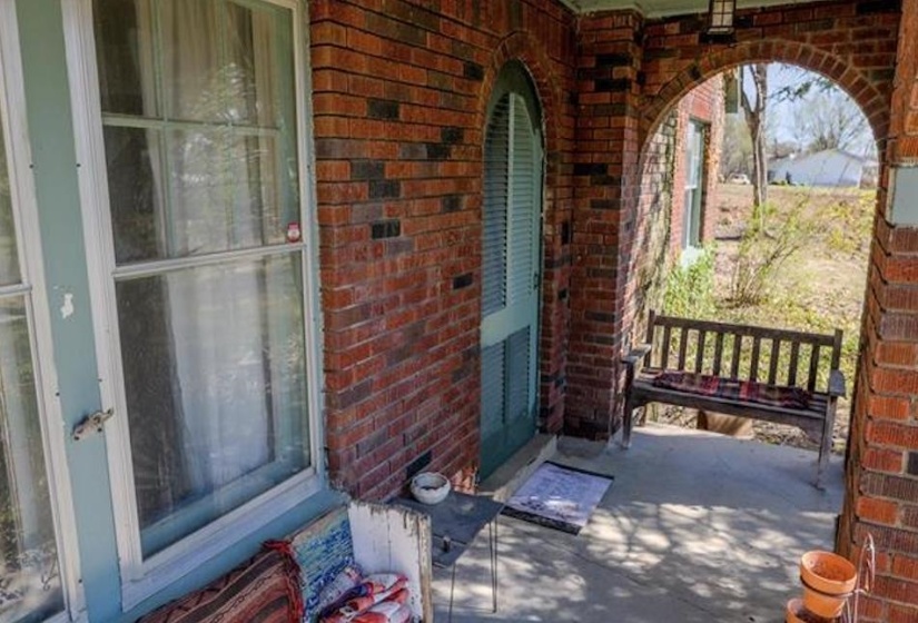 190 70 HWY, Mason, Tennessee 38049, 4 Bedrooms Bedrooms, 8 Rooms Rooms,1.1 BathroomsBathrooms,Residential,For Sale,70,10218123