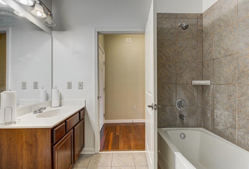 731 LITTY CT, Memphis, Tennessee 38103, 2 Rooms Rooms,1 BathroomBathrooms,Residential,For Sale,LITTY,10218143