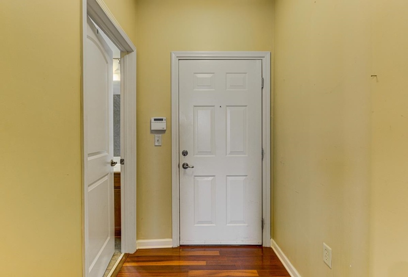 731 LITTY CT, Memphis, Tennessee 38103, 2 Rooms Rooms,1 BathroomBathrooms,Residential,For Sale,LITTY,10218143