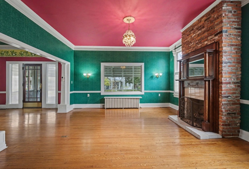1361 VINTON AVE, Memphis, Tennessee 38104, 4 Bedroom Bedrooms, 10 Room Rooms,3.1 BathroomBathrooms,Residential,For Sale,VINTON,0,10218168