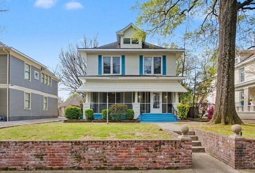 1361 VINTON AVE, Memphis, Tennessee 38104, 4 Bedroom Bedrooms, 10 Room Rooms,3.1 BathroomBathrooms,Residential,For Sale,VINTON,0,10218168
