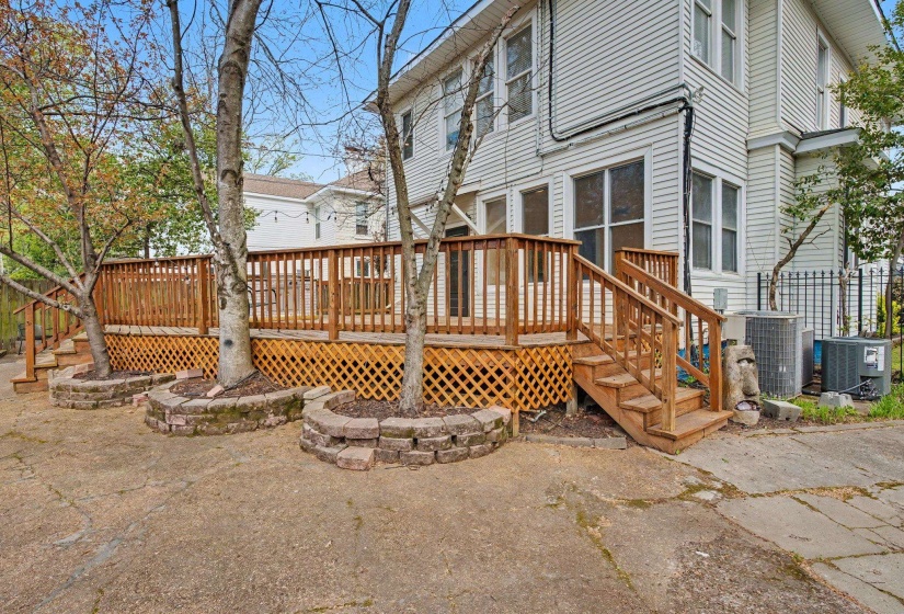 1361 VINTON AVE, Memphis, Tennessee 38104, 4 Bedroom Bedrooms, 10 Room Rooms,3.1 BathroomBathrooms,Residential,For Sale,VINTON,0,10218168