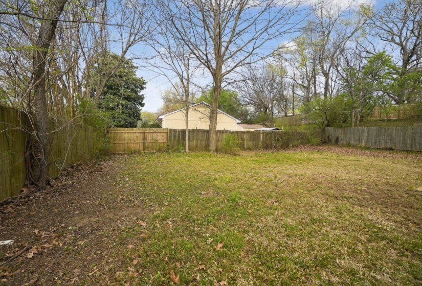 4177 UNIVERSITY ST, Memphis, Tennessee 38127, 3 Bedrooms Bedrooms, 5 Rooms Rooms,1 BathroomBathrooms,Residential,For Sale,UNIVERSITY,10218170
