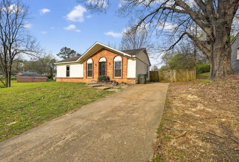 4177 UNIVERSITY ST, Memphis, Tennessee 38127, 3 Bedrooms Bedrooms, 5 Rooms Rooms,1 BathroomBathrooms,Residential,For Sale,UNIVERSITY,10218170