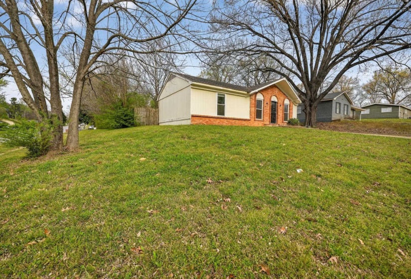 4177 UNIVERSITY ST, Memphis, Tennessee 38127, 3 Bedrooms Bedrooms, 5 Rooms Rooms,1 BathroomBathrooms,Residential,For Sale,UNIVERSITY,10218170