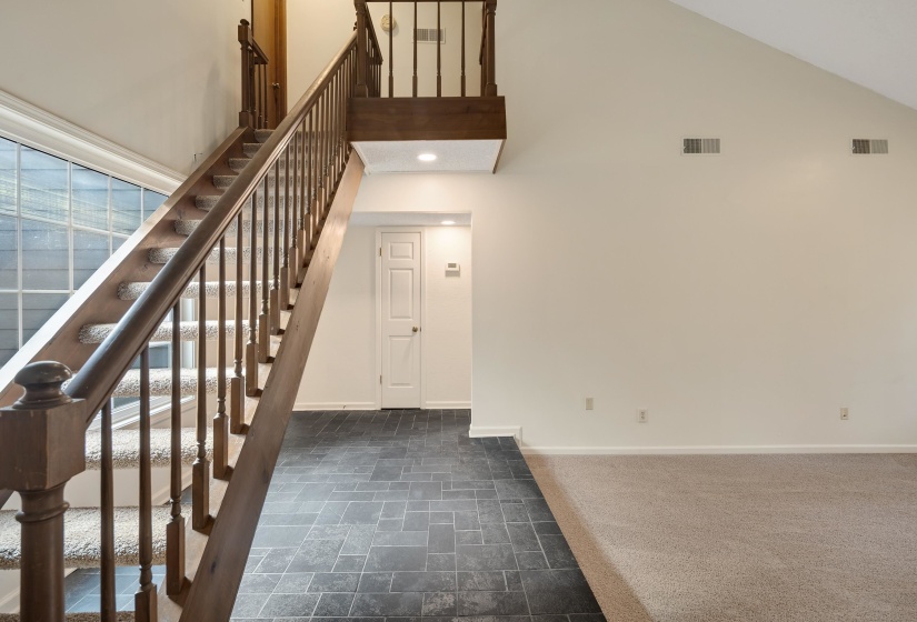 1675 RAVENHILL DR, Germantown, Tennessee 38138, 2 Bedrooms Bedrooms, 5 Rooms Rooms,2 BathroomsBathrooms,Residential,For Sale,RAVENHILL,10218172