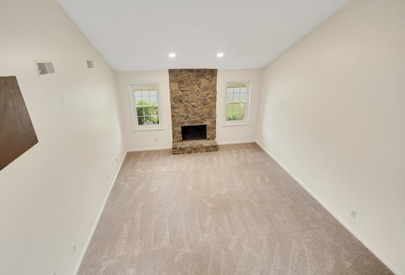 1675 RAVENHILL DR, Germantown, Tennessee 38138, 2 Bedrooms Bedrooms, 5 Rooms Rooms,2 BathroomsBathrooms,Residential,For Sale,RAVENHILL,10218172