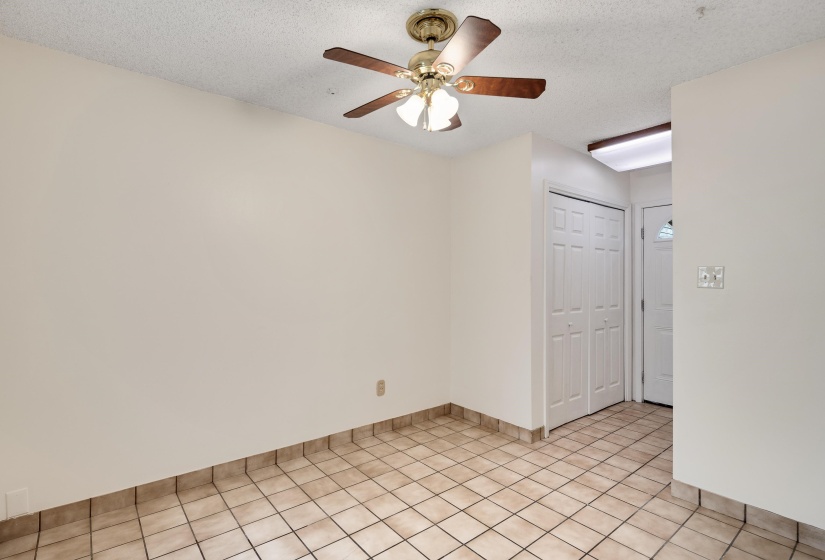 1675 RAVENHILL DR, Germantown, Tennessee 38138, 2 Bedrooms Bedrooms, 5 Rooms Rooms,2 BathroomsBathrooms,Residential,For Sale,RAVENHILL,10218172