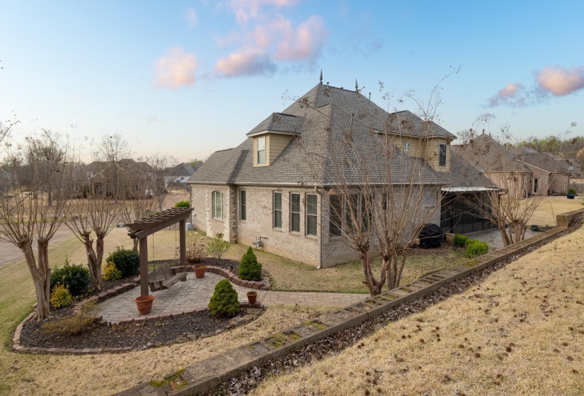 104 LOCHMEADE DR, Atoka, Tennessee 38004, 4 Bedroom Bedrooms, 9 Room Rooms,4.1 BathroomBathrooms,Residential,For Sale,LOCHMEADE,0,10218174